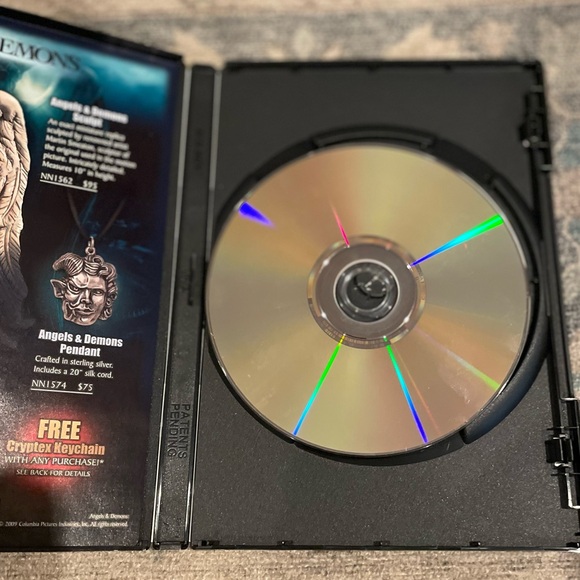 {Angels & Demons} DVD Theatrical Edition, excellent used condition - Picture 4 of 4